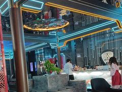 -屋有岛沉浸游戏旗舰店(中山公园店)