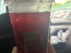-星巴克(上海虹桥站2A检票口)