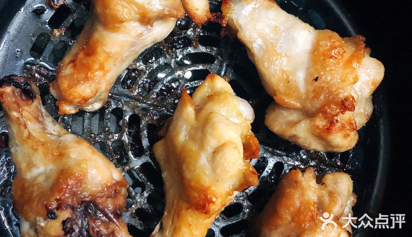 时间到取出，在表面刷一层蜂蜜。继续烤10分钟