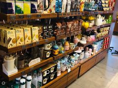 零售区-星巴克臻选(成都宽窄巷子店)