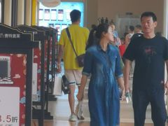 -王府井奥莱临潼小镇(临潼店)