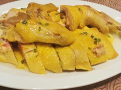 特色葱油鸡-东方明珠老上海8号餐厅(东方明珠广播电视塔店)