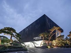 -罗红摄影艺术馆