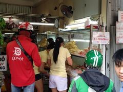 -Bánh Mì Huynh Hoa