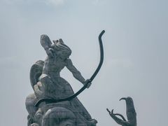 -巴陵广场