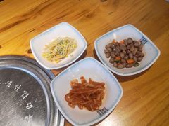 小菜-唯成•韩国炭火烤肉 유성고기