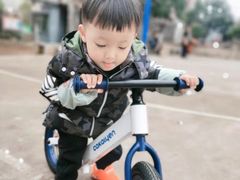 -八爪矩阵极限运动馆·儿童平衡车·感统训练(南海子公园校区)