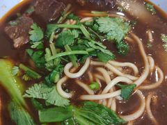 红烧牛腩面-醉牛腩·面小馆