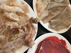 -周老三跷脚牛肉·全牛火锅(非遗传承店)