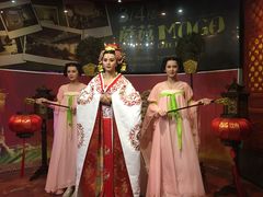 -厦门帷幕开啦红地毯蜡像艺术馆