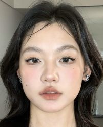 -明天见·化妆造型工作室