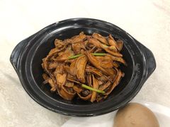 石锅野山菌-峨嵋酒家(石景山店)