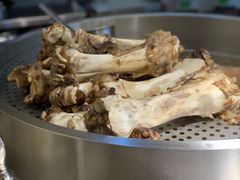 现熬野生菌锅底-鲜货俚鲜火锅(青果路店)