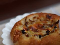 -VERIE BAKEHOUSE