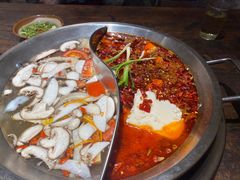 -四小区火锅·巷子里的重庆火锅(花照壁店)