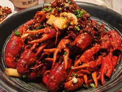 -肥肥虾庄·金牌油焖大虾(汉街SKP店)