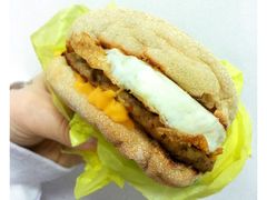 -麦当劳(轻轨曹杨路店)
