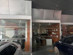 -畅通航行汽车钣金喷漆 无痕修复·局部喷漆
