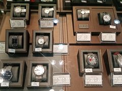 -品真阁华夏典当行(四通桥店)