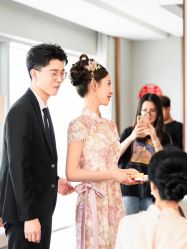 -莫小姐婚纱