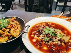 -川流不息·地道川菜·小龙虾(松东路店)