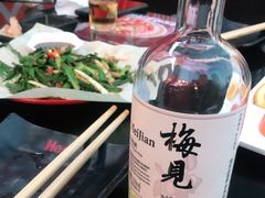 -何师烧烤·香辣蟹·川菜·30年老品牌(太古里旗舰店)