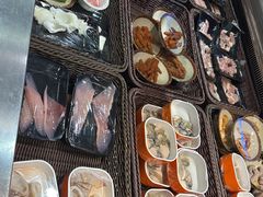-尚品海鲜肥牛自助火锅(湖明店)