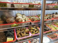 -菌海森林·非遗野生菌火锅(西山区滇池路摩根道店)