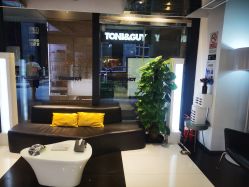 -TONI&GUY