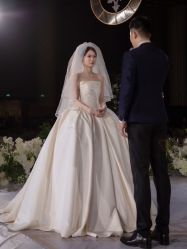 -Lady  Jane高端婚纱礼服馆