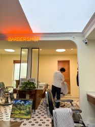 -理昂男士理发店 Barber shop