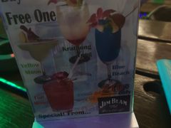 -Green Tree Rest. & Pub