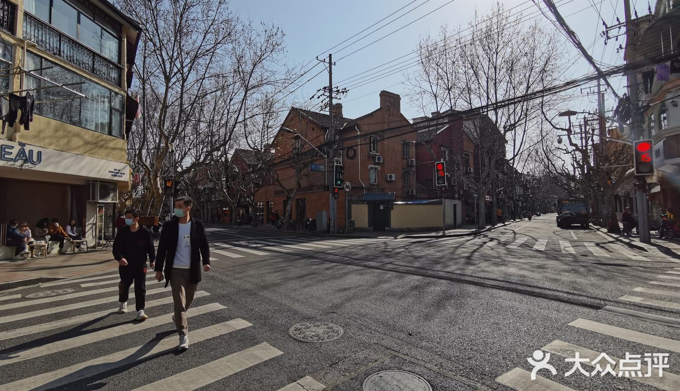 我对需要排队才能喝咖啡的体验没有兴趣