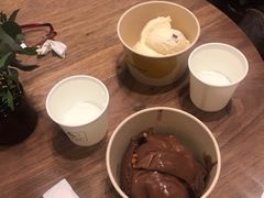 黑巧克力冰淇淋-LUNEURS月乐诗 冰淇淋咖啡(环贸店)