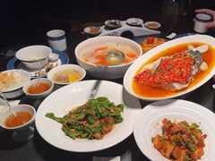 -凤凰湘语·平价海鲜餐厅(浦东旗舰店)