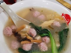 生汆丸子汤-子午路张记肉夹馍(小寨西路店)