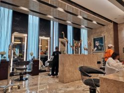 -AKOZO Beauty Salon