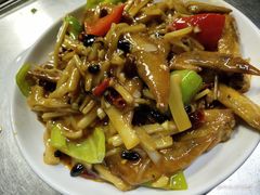 老友记焖鸡翅-老友记海鲜粥店