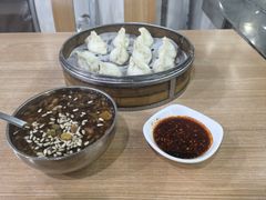 -清真老铁家灌汤包