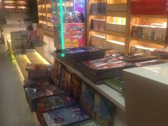 -新华里咖啡书吧(新华书店小寨店)