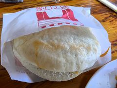锅盔夹馍-洞子口张老二凉粉(文殊院店)