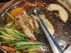 -马路牙子地桌烤肉(工体店)