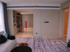 -大连星海皇冠假日酒店