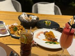 -窗外西餐厅(普罗理想国店)