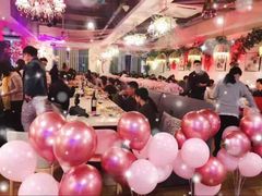 -樱花里音乐餐吧·牛扒椰子鸡(东圃店)