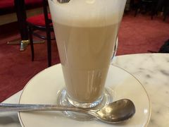 -Cafe Sacher(WIEN)