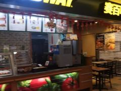 门面-赛百味SUBWAY(凯德mall大峡谷店)