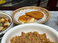 摩登粑粑-蔼若春.传承云南菜(金碧公园店)