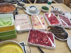 -杨老板·海鲜集市火锅·鲜切牛肉(中防万宝店)