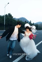 -雪中彩影婚纱摄影·品控旗舰店